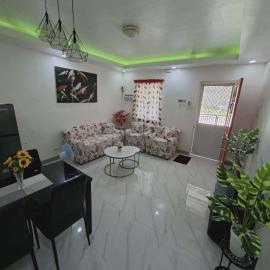 Compostela Two Story Richwood Townhome Breakfast Offered, Hotel in Compostela