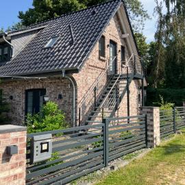 Ferienwohnung am Woezer See، فندق في Woez