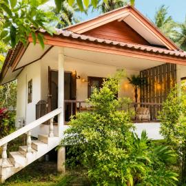 Charming House - Peaceful Garden Retreat - 2mn ZenBeach - Srithanu Center, hotel sa Srithanu