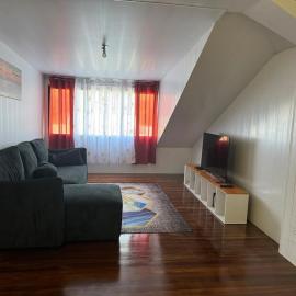La Maison Blanche, 2 bedrooms, hotelli kohteessa Macouria