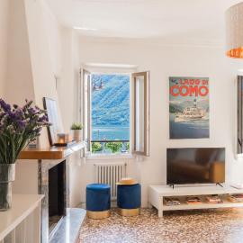 Family Nest on Lake Como by Rent All Como, hotelli kohteessa Argegno