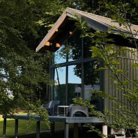 River Nest Tiny House, hotel Iecava városában