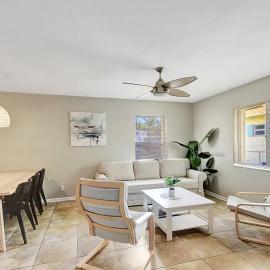 2 BR Home Close to The Beach, hotel in Lantana
