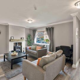 3 Bed - Nr Edinburgh - Free Parking -Garden -Wi-Fi