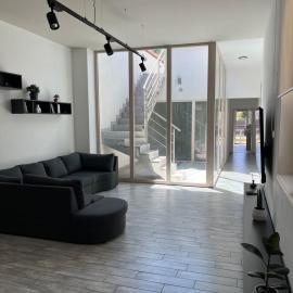 Atrium apartment, hotel in Dolní Dunajovice