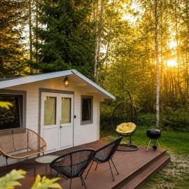 Baltic Beach Charm Tiny House C, hotel di Pērkone