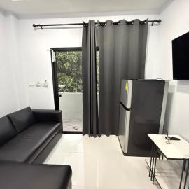 Hana residence Bangtao BeachBangtao 11 Phuket, hotel in Ban Thalat Choeng Thale