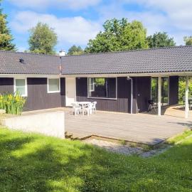 8 person holiday home in Melby, hotel u gradu Melby