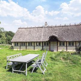 4 person holiday home in Læsø-By Traum, hotell sihtkohas Læsø