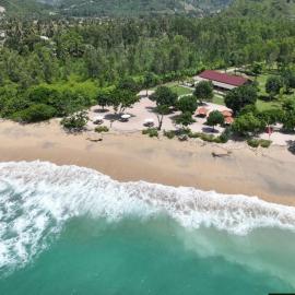 Nine Stars Villa & Resto, hotel in Selong Belanak