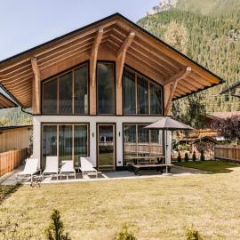 Your bright chalet with sauna in Bichlbach, hotel di Bichlbach
