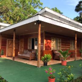 Fuga Ecolodge Casa grande، فندق في Carara