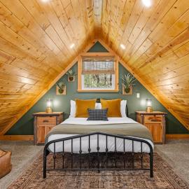 Mountain Escape, Hot Tub, Sauna, Firepit, Beach Access