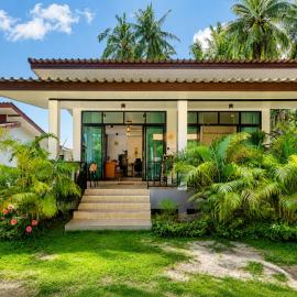 Tropicana House - Double King Bed - 2mn ZenBeach - Garden View, hotel in Haad Chao Phao