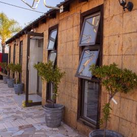 Viesnīca MamSwazi&Bitana Resorts n Restaurants pilsētā Pretorija