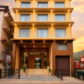 The Ginger McLeod Ganj-Centrally Heated & Air Cooled # Near Mall Road # Big Parking # Lift #Spacious Rooms # Most Awarded # Property Of The Year # By Vaikunth #、マクロード・ガンジのホテル