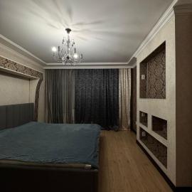 3 комнатные апартаменты, hotel a Karagandy