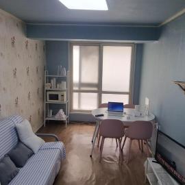 Liz House