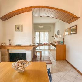 Lido di Camaiore-Spacious & Bright 2Bedrooms House