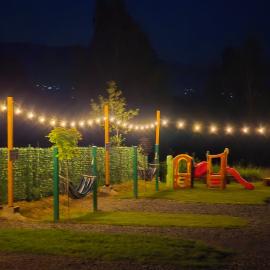 Slow Camp pod Bieniatka - namioty & Camper Park, отель в Щирке