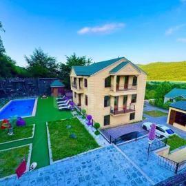 Family Villa with Pool