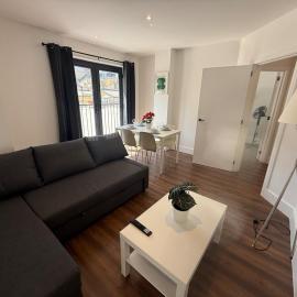 2 Bedroom Stylish Central Southend-on-Sea Flat