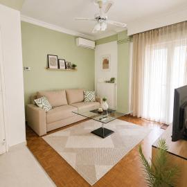 Cozy apartment in the city center, hotel di Kateríni