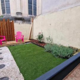Le Jeanne d'Arc avec sa terrasse By UnSejourANancy Fr: Nancy'de bir otel