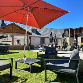 Logis Hôtel Restaurant Volcan Sancy, hotel u gradu 'Nébouzat'