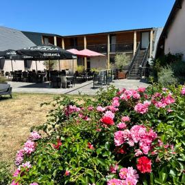 Viesnīca Logis Hôtel Restaurant Volcan Sancy pilsētā Nébouzat