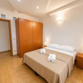 ALFREDO'S HOUSE Apartment - Elegant ground floor apartment in Nettuno centre, close to the sea, local services and train station with direct links to Rome