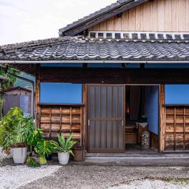 錆と煤 sabitosusu INN-prema-，Aki的飯店