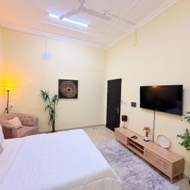 Modern Studios Apartments in Juffair and Exhibition, hotelli kohteessa Manama