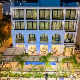 Colosseum Hotel, hotell sihtkohas Ksamil