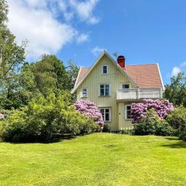 4 star holiday home in HINDÅS, Hotel in Hindås
