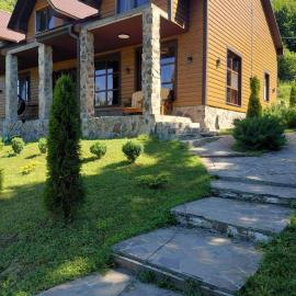 Cottage Shepit Lisu, hotel a Abranka
