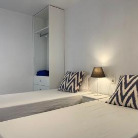 PISO EN PLAZA DE ESPAÑA Y PLAYA DE LA COLONIA, hotel v destinaci Águilas