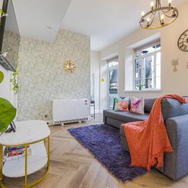 Central Brighton Gem with Balcony by the Royal Pavilion
