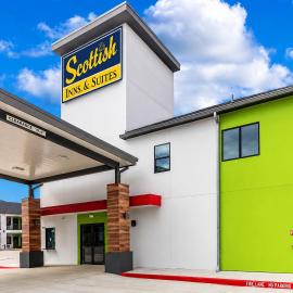 Scottish Inns & Suites - Kingwood, hotel di Kingwood