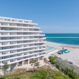 Mera Maris, hotel i Cap Aurora