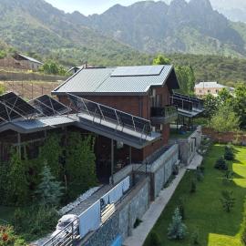 Panorama Lux Guest House, hotel en Chimgan