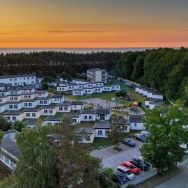 OW Jaroszowiec、ワジのホテル