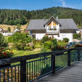 Gästehaus Ursula, готель у місті Горнберґ