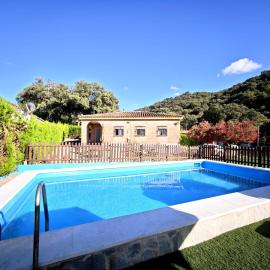 El Andén del Hueznar, hotel em Constantina