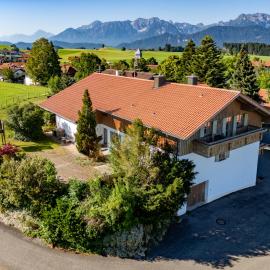 Ferienhaus Schloßblick, Hotel in Hopferau