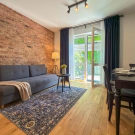 URBAN APARTMENTS No 2 - Terrace - Air Condition - Free Parking, hotel in Chorzów