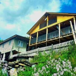 Elos Guesthouse, hotel v mestu Iprari