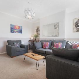 Stylish 3BR Stay Sleeps 9 by Stay With Us