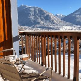 Balcony & serenity peak views, hotel di Briancon