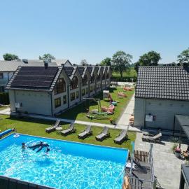 Domki Gala- blisko plaży, basen z podgrzewaną wodą , sauna , parking: Grzybowo şehrinde bir otel